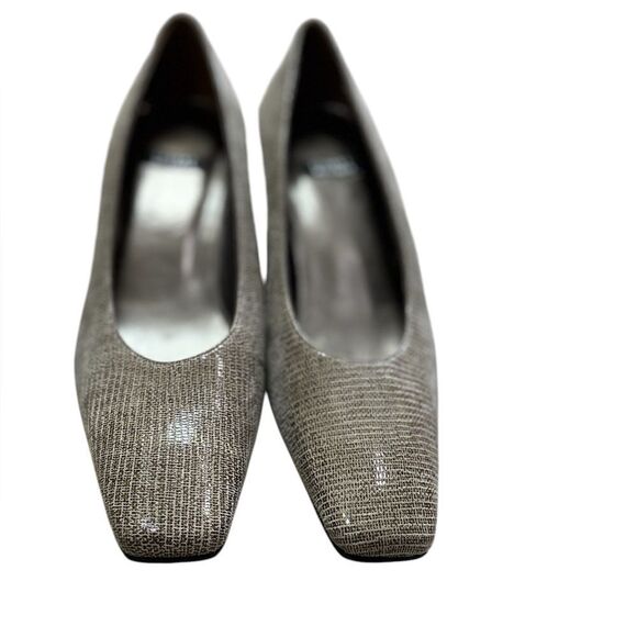 Stuart Weitzman Brown Leather Snakeskin Kitten Heels - Picture 2 of 5